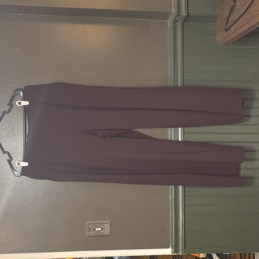 Old Navy Powersoft Pants color Oxblood size XL